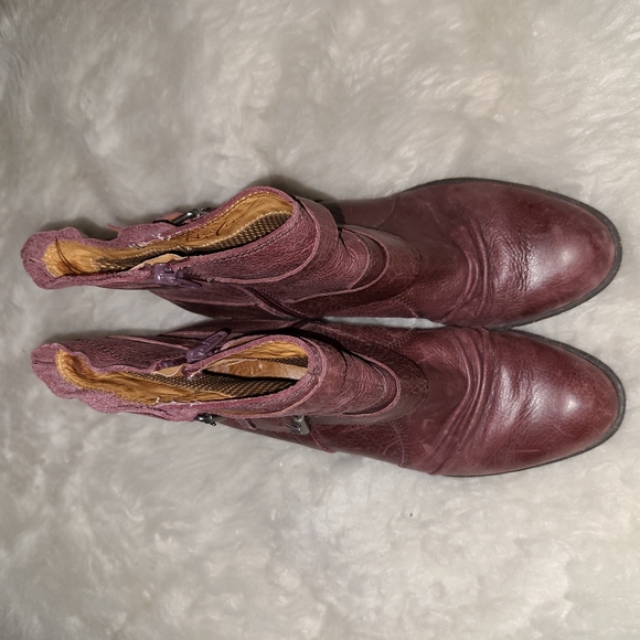 Naya S. 9 M Dark Red Leather Heeled Booties 👢 - Picture 3 of 7